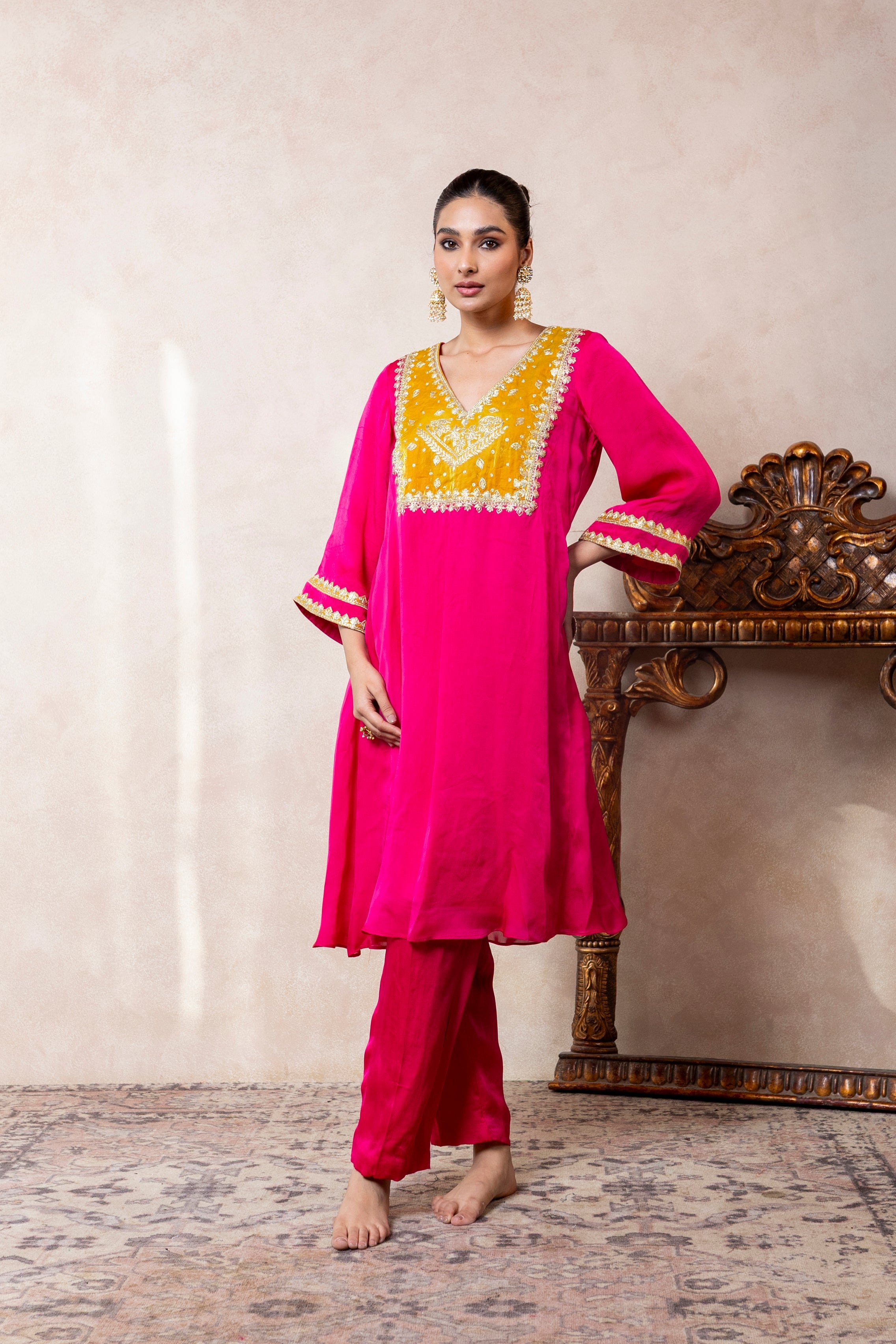ZAREENA CHOGA SUIT SET