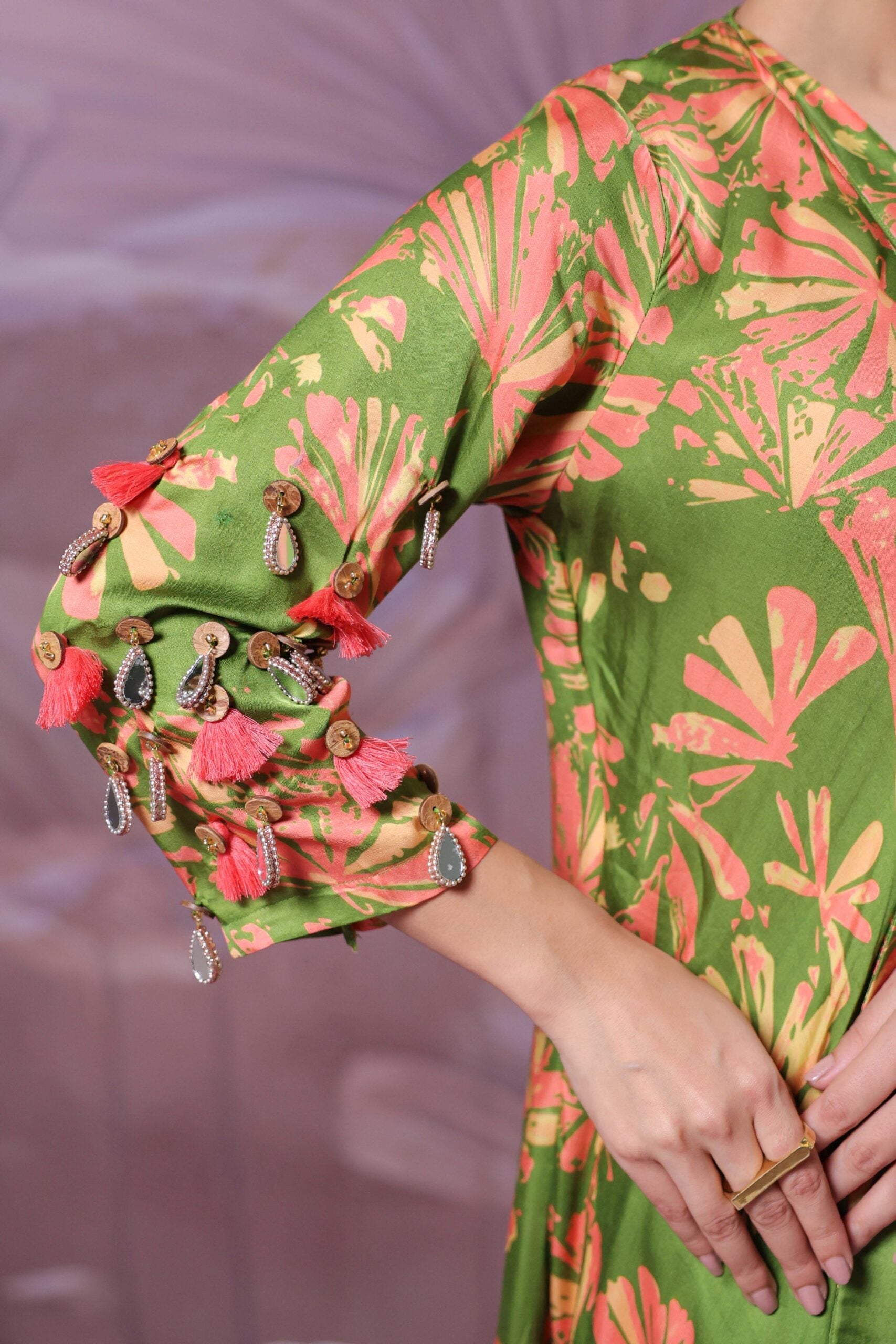 Ballygunge avacado green  tassel tunic set in