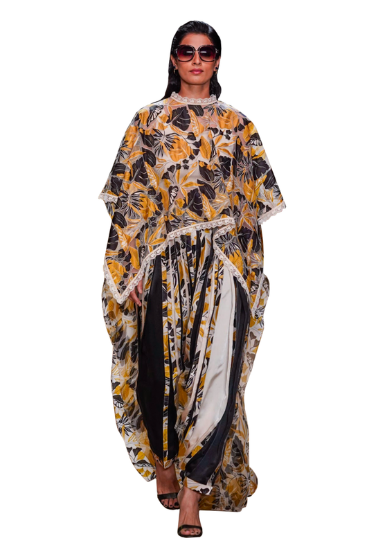 Image of Appliqué salvar and cape