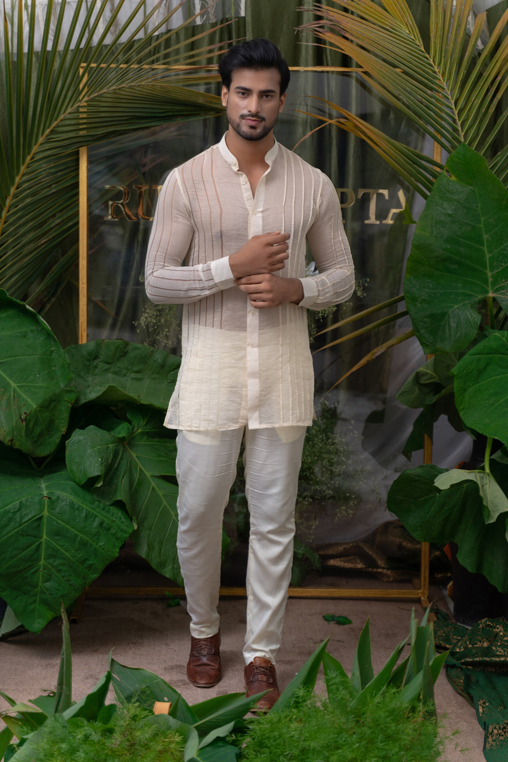 Ivory Placement Pleatshirt Kurta Set - Auraya Fashion - Runit Gupta - #tag1# - #tag2# - #tag3# - #tag3#