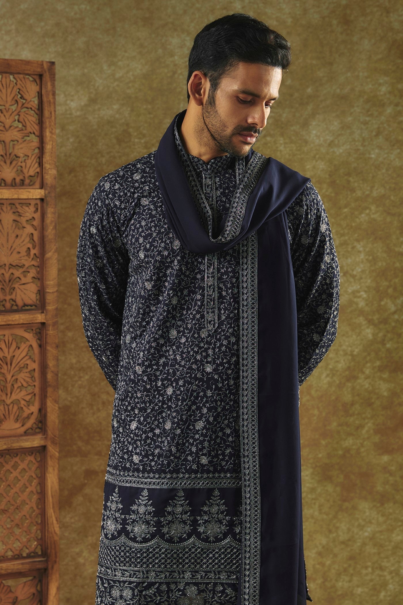 Onyx Black Printed Silk kurta pajama set and dupatta with all over
