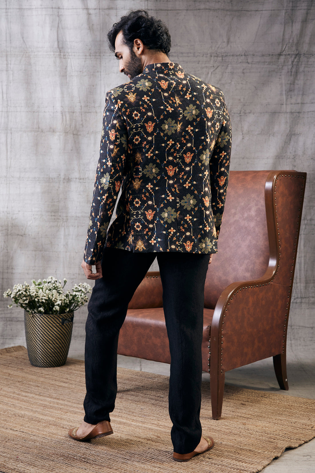 Image of Zahra Printed Jacket With Dhoti Set