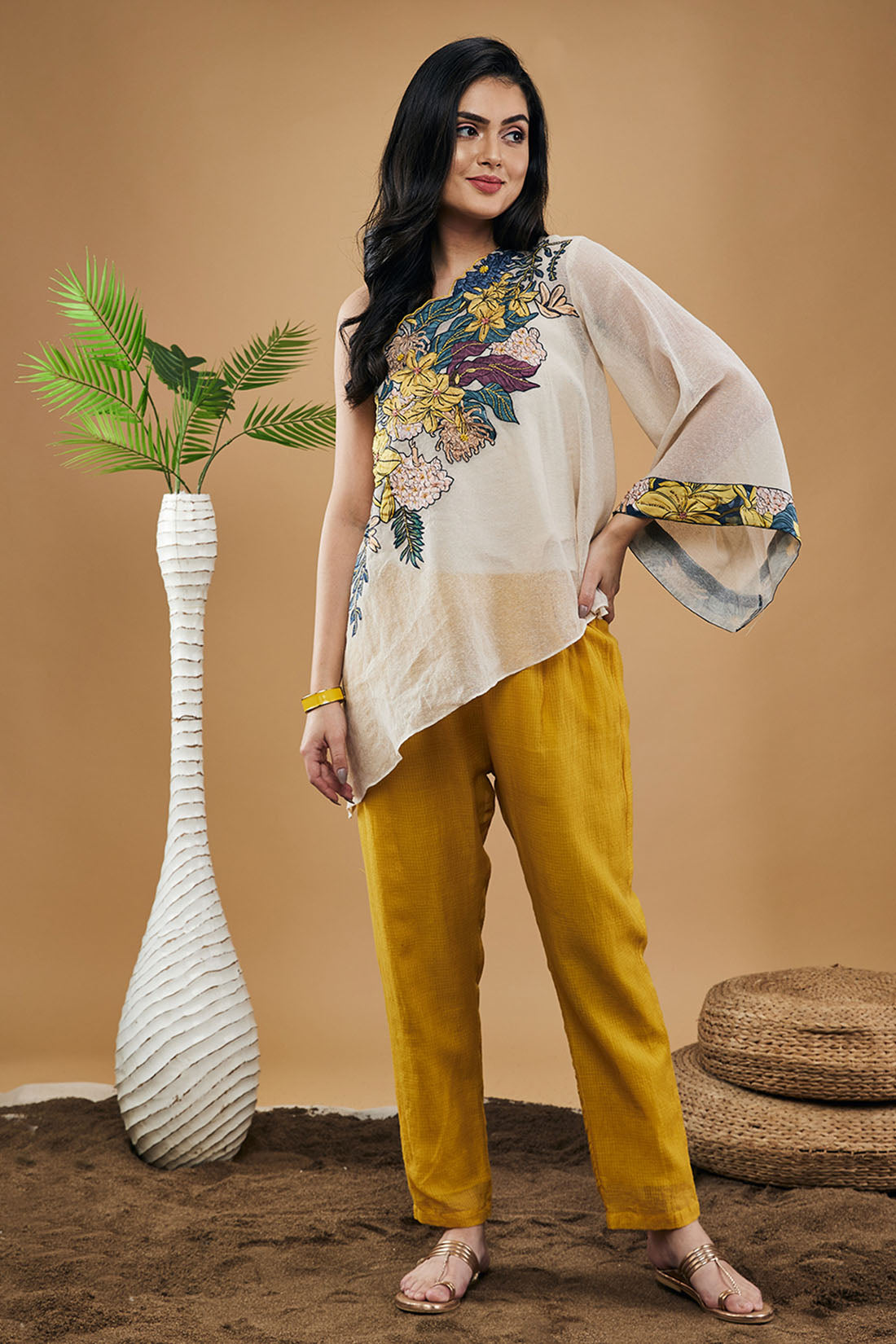 Image of Zinnia Applique One-shoulder Top With Pants