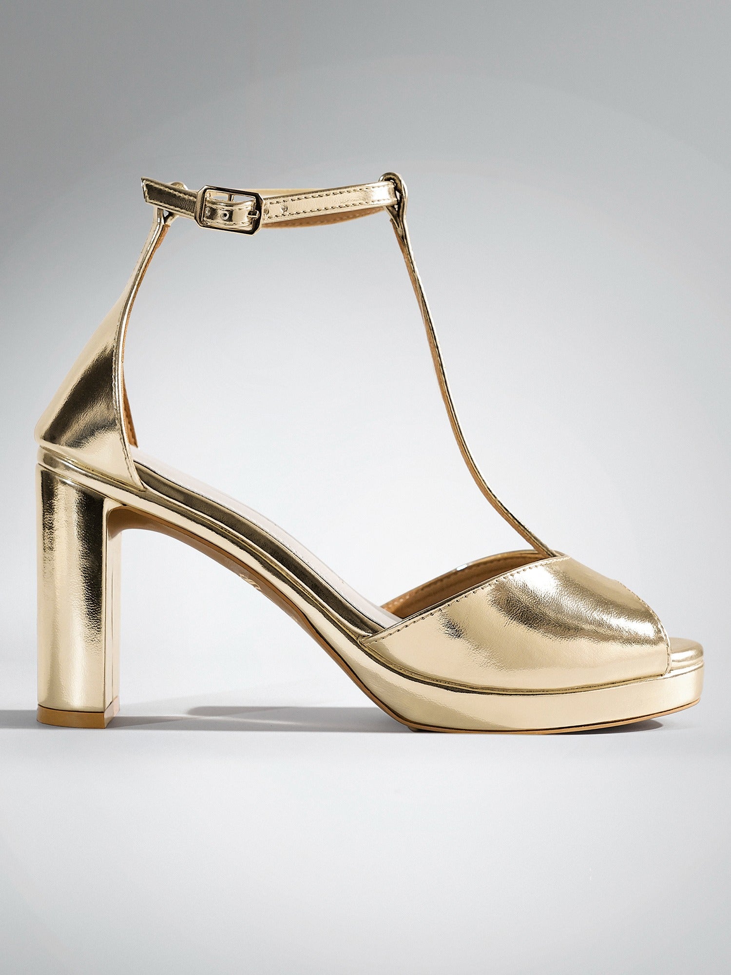 Gold wedge T-strap Block Heel