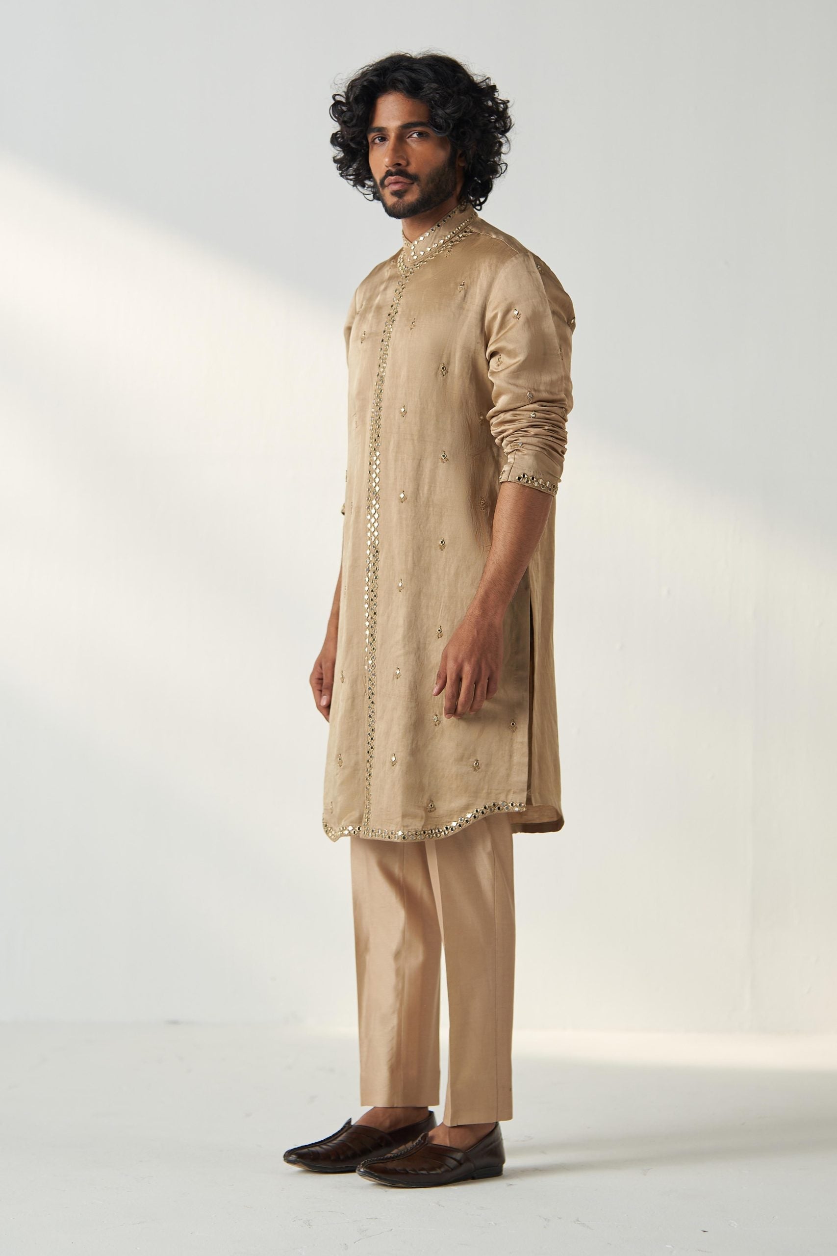 VIVAAN KURTA PANT STOLE SET