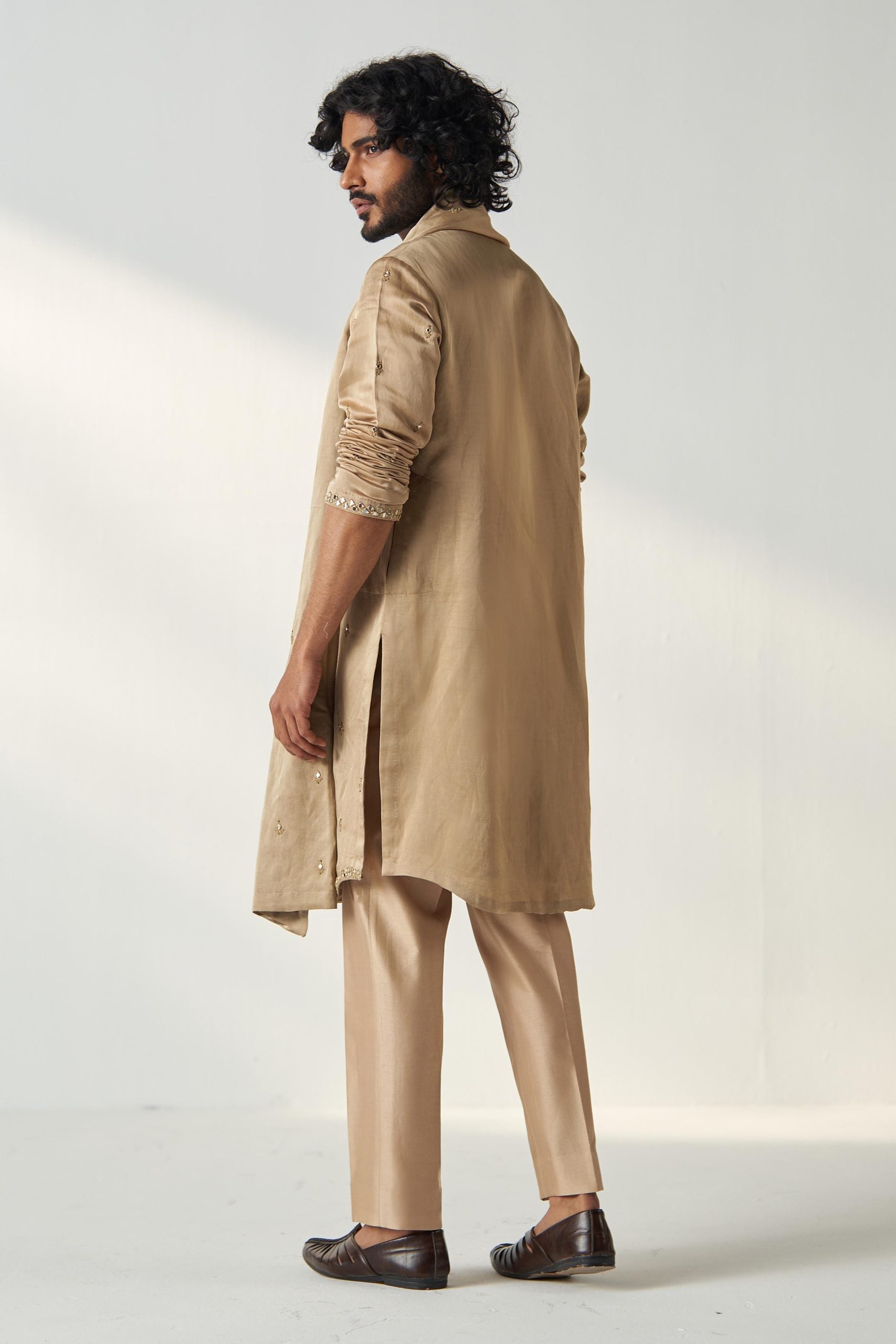 VIVAAN KURTA PANT STOLE SET