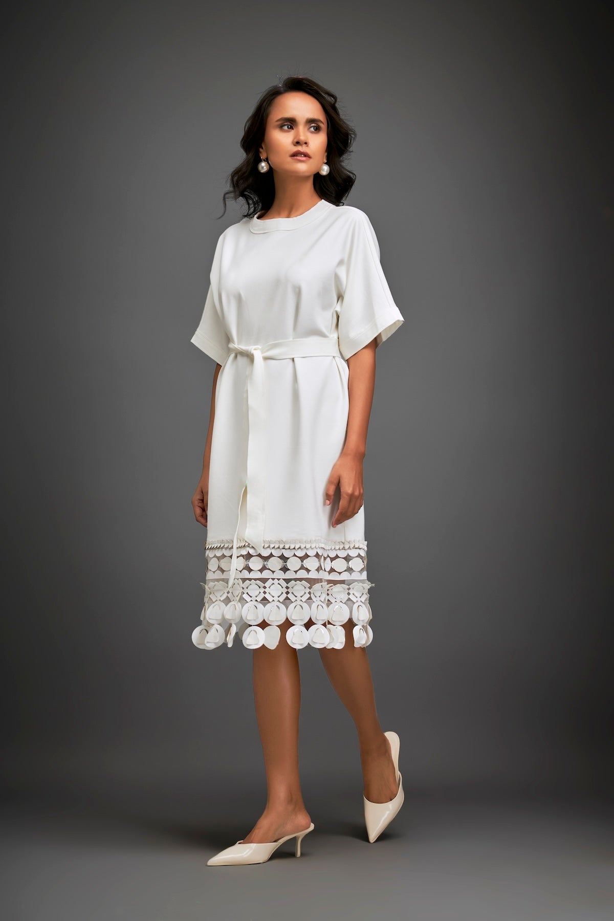 Dress With Belted Waist And Metallic Geometric Hemline