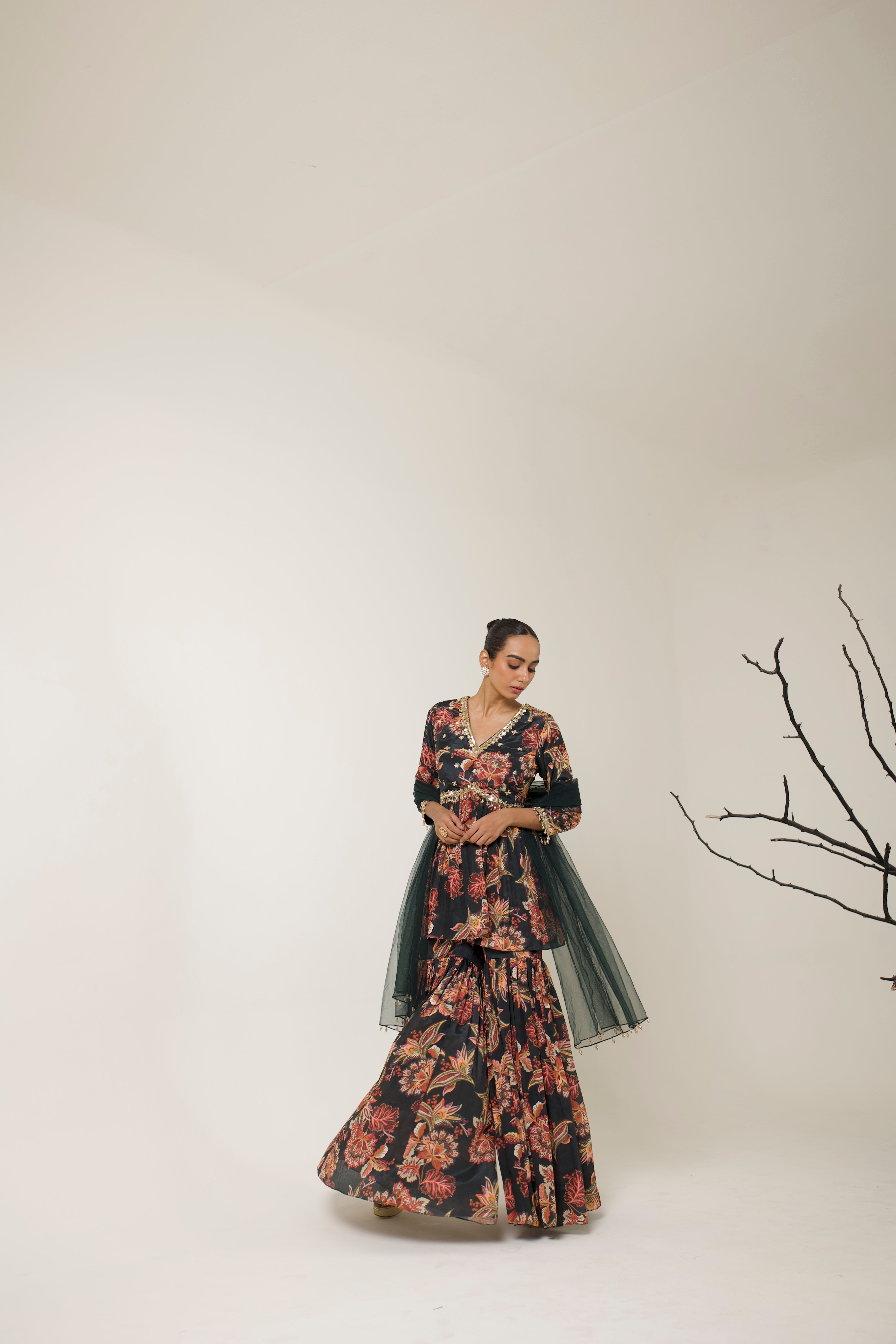 MIDNIGHT ORCHID GHARARA SET