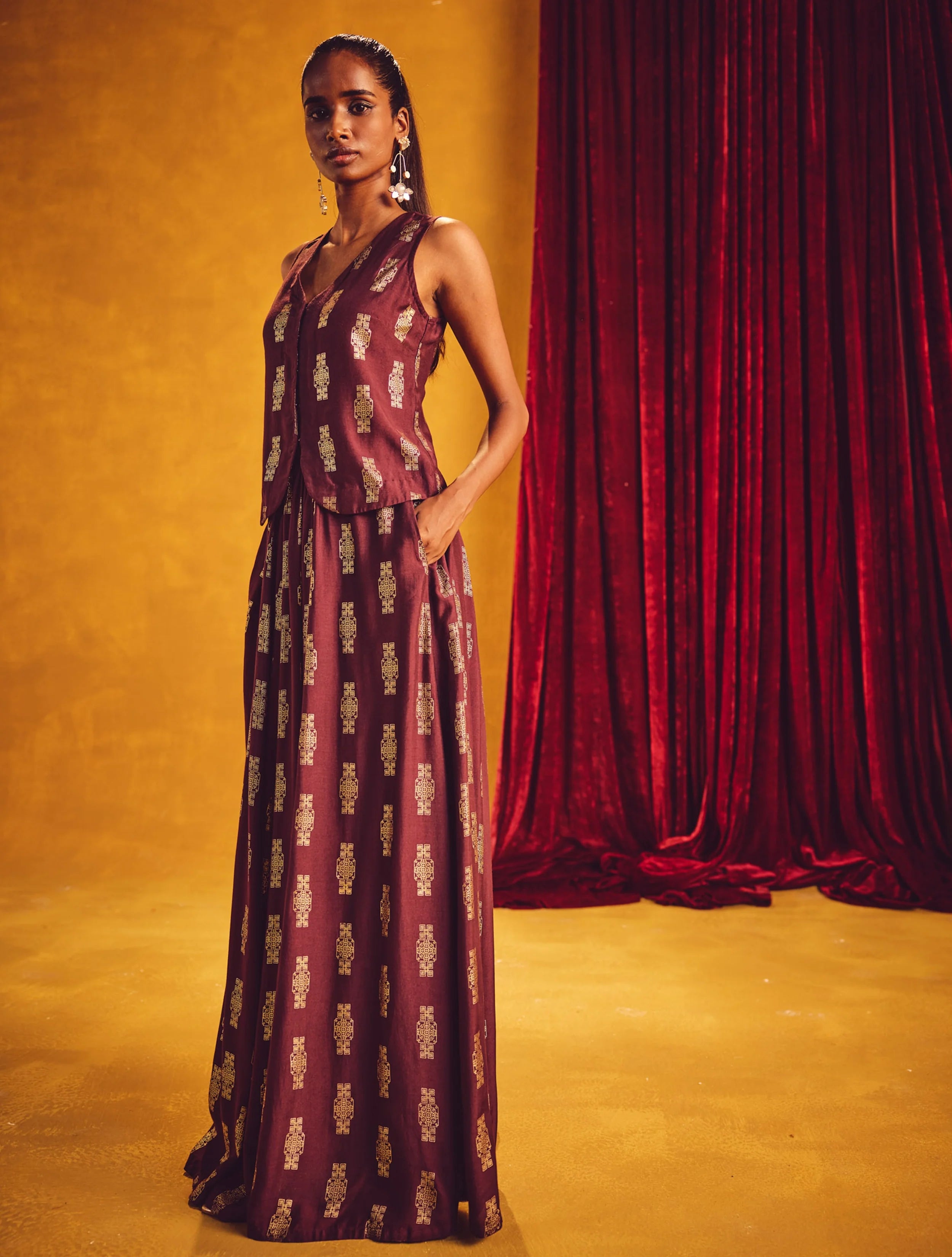 trueBrowns Cola Gold Foil Print Muslin Silk Jacket Skirt Co-ord Set