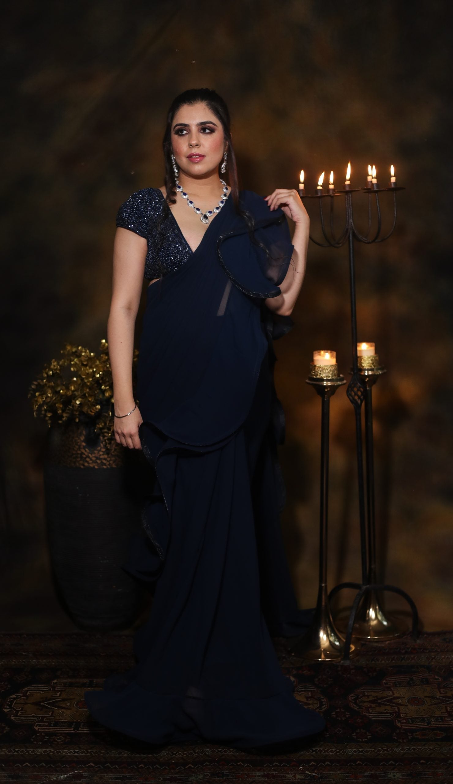 Image of JADE IN ESSENCE OF NAVY BLUE