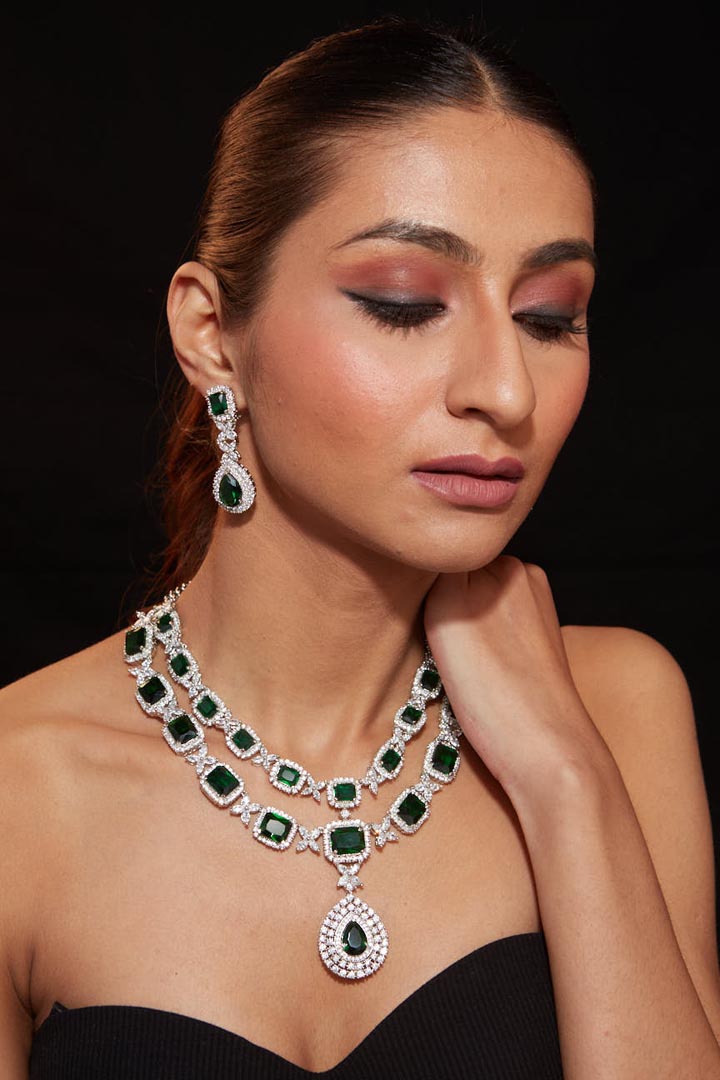 Vivinia By Vidhi Mehra Zia Silver Plated Green Womens Emerald Synthetic Zircon Necklace Set with Pair of earrings VN263