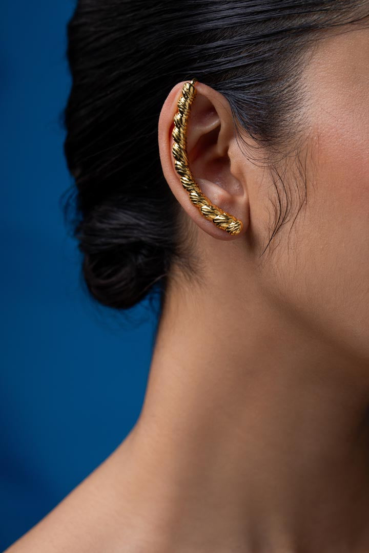 Golden Leaf Tendril Ear Cuff