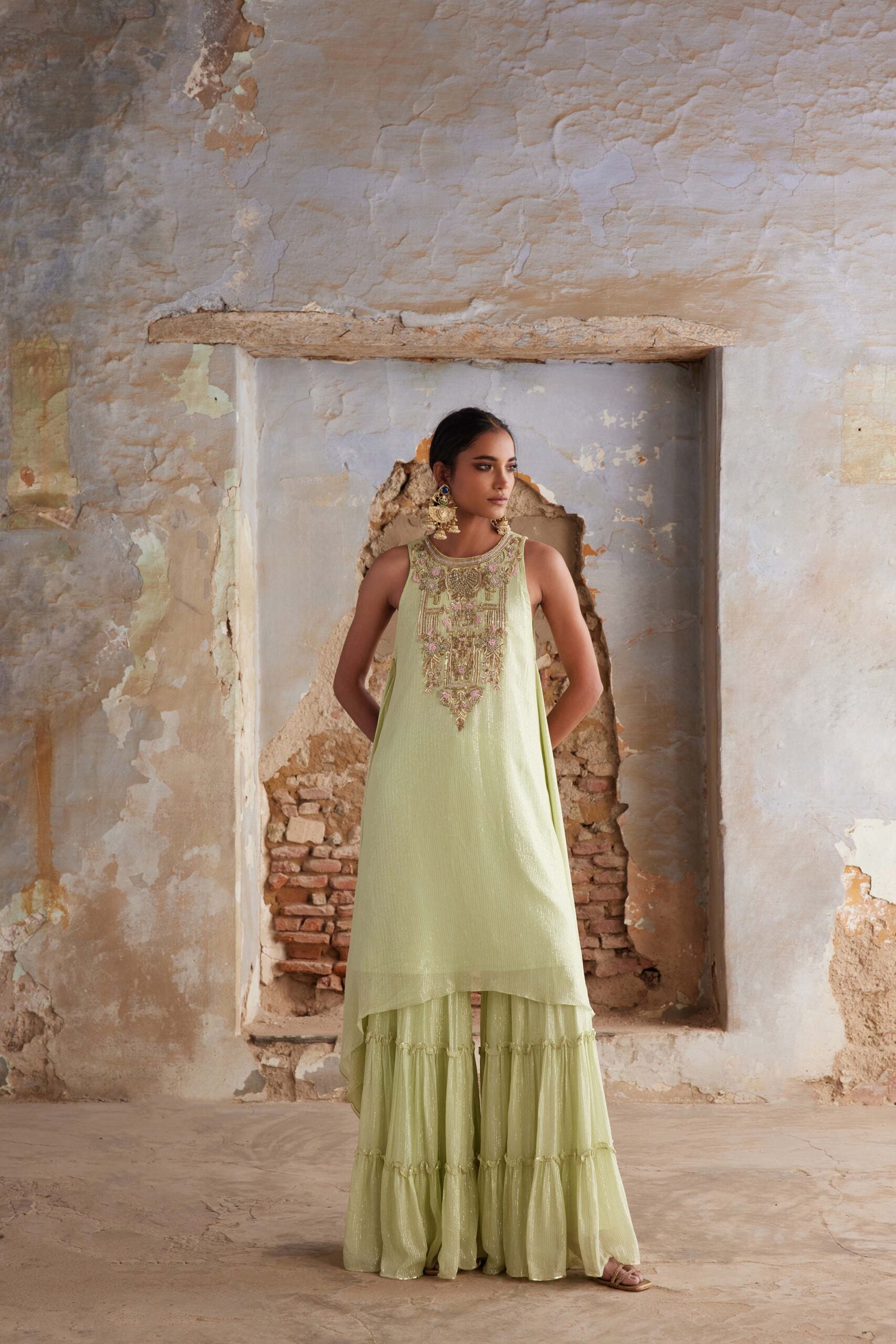 Sharara kurta set EBN15