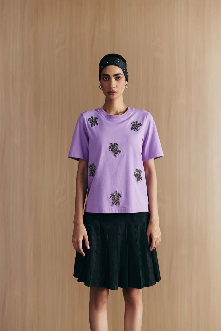 LILAC TURTLE EMBELLISHED T-SHIRT