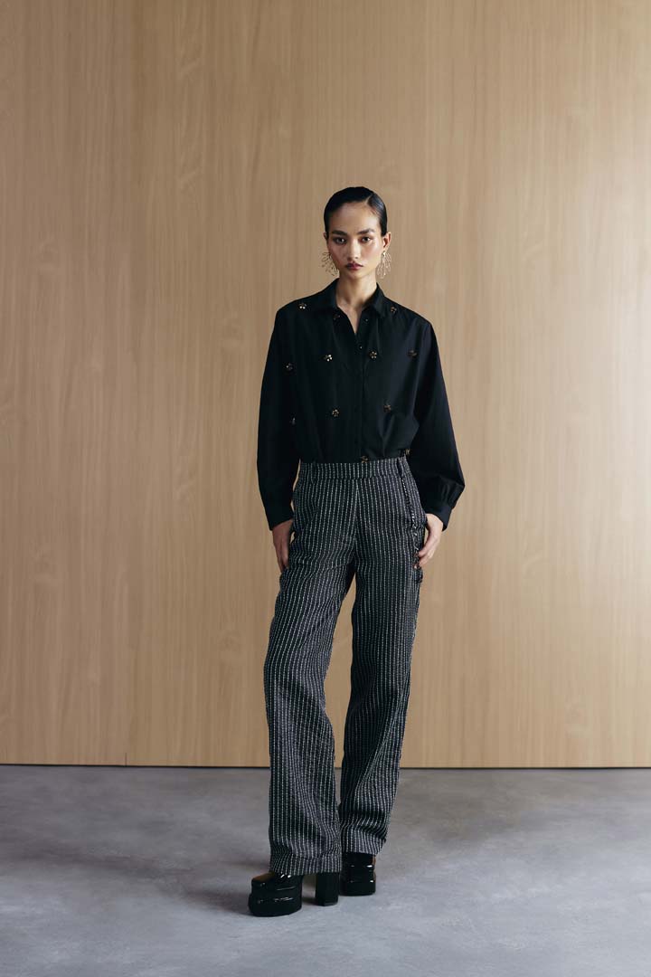 EMBROIDERED DENIM JEANS