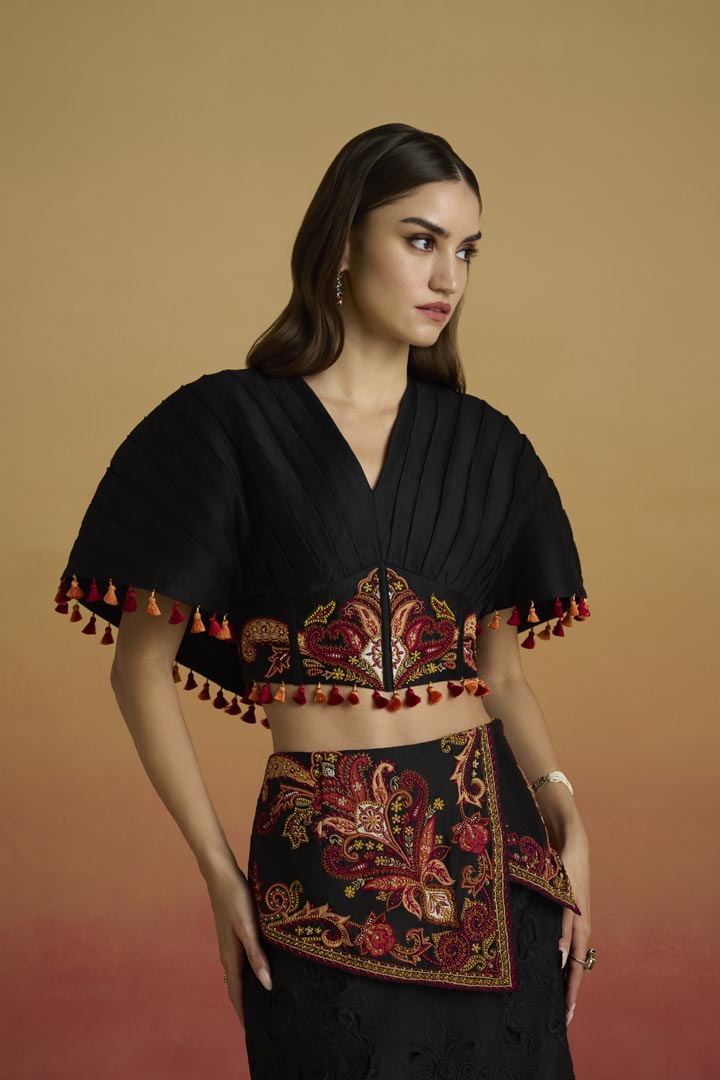 BLACK PLEATED CORSET TOP