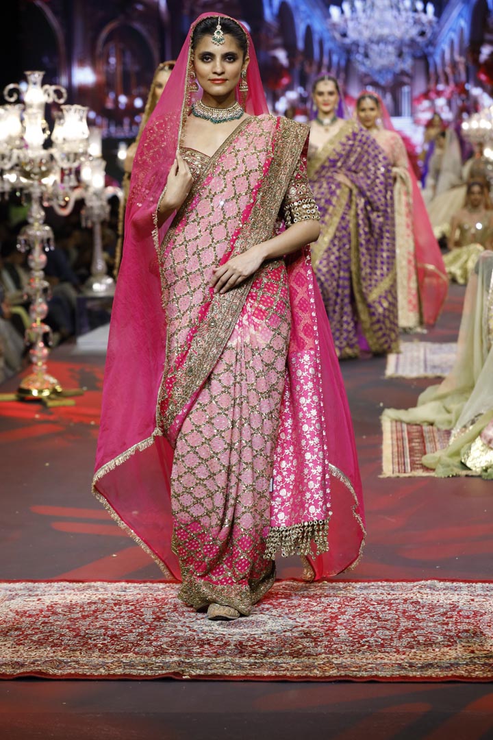 Gulrukh Ombré Saree Set