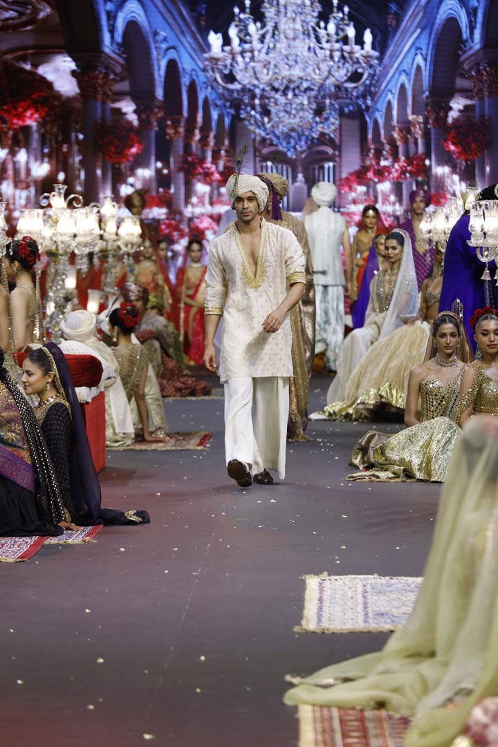 Shehzaad Ivory Kurta Set