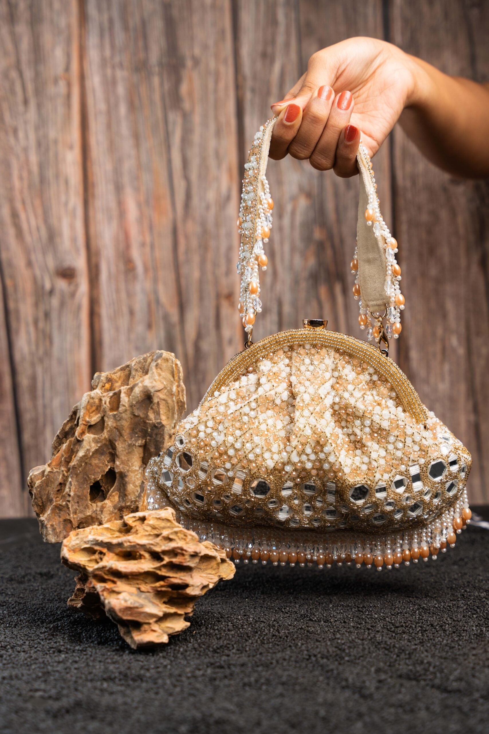 Aynali Clutch Ecru Gold