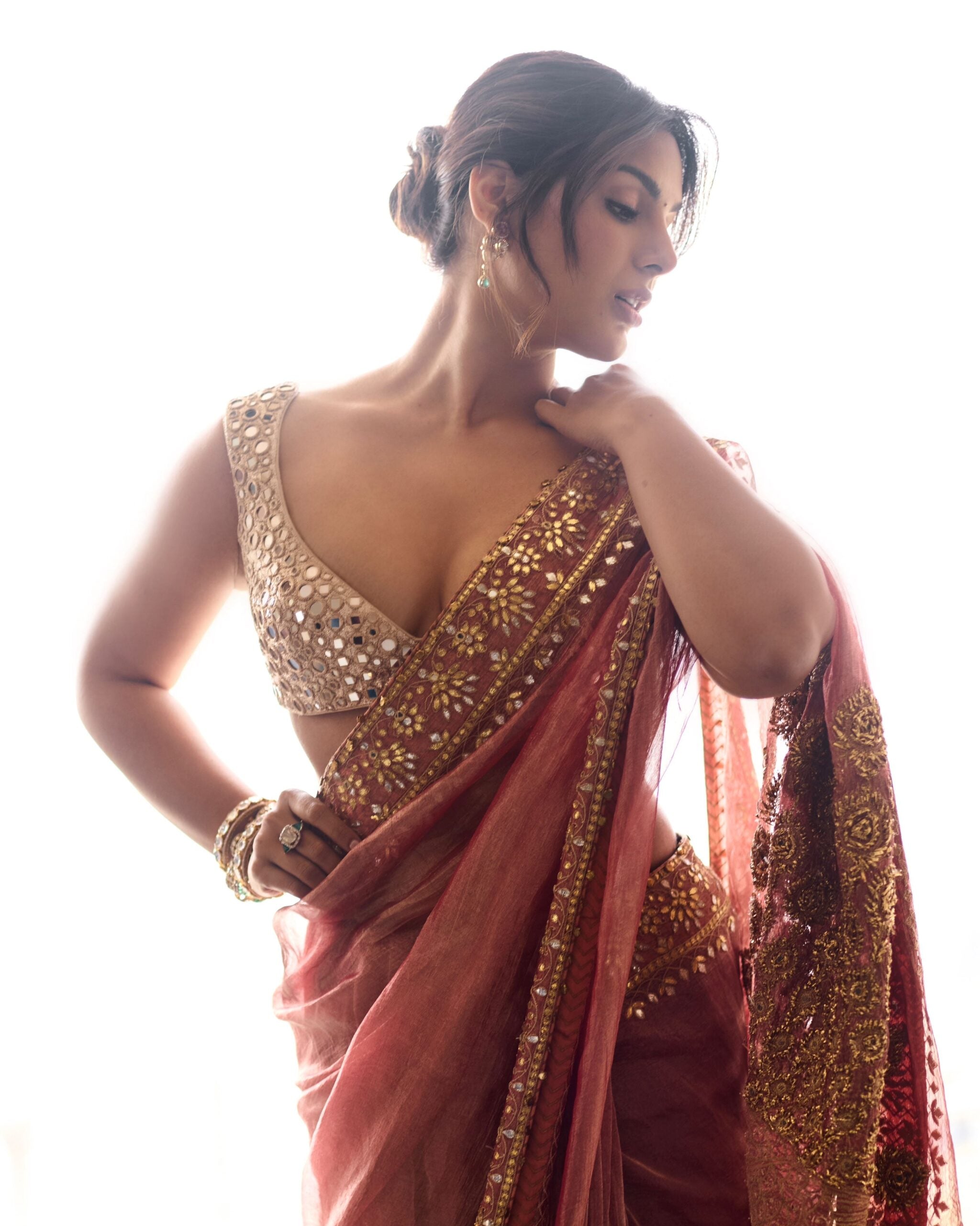 Samyukta in Mayur Shilp Saree