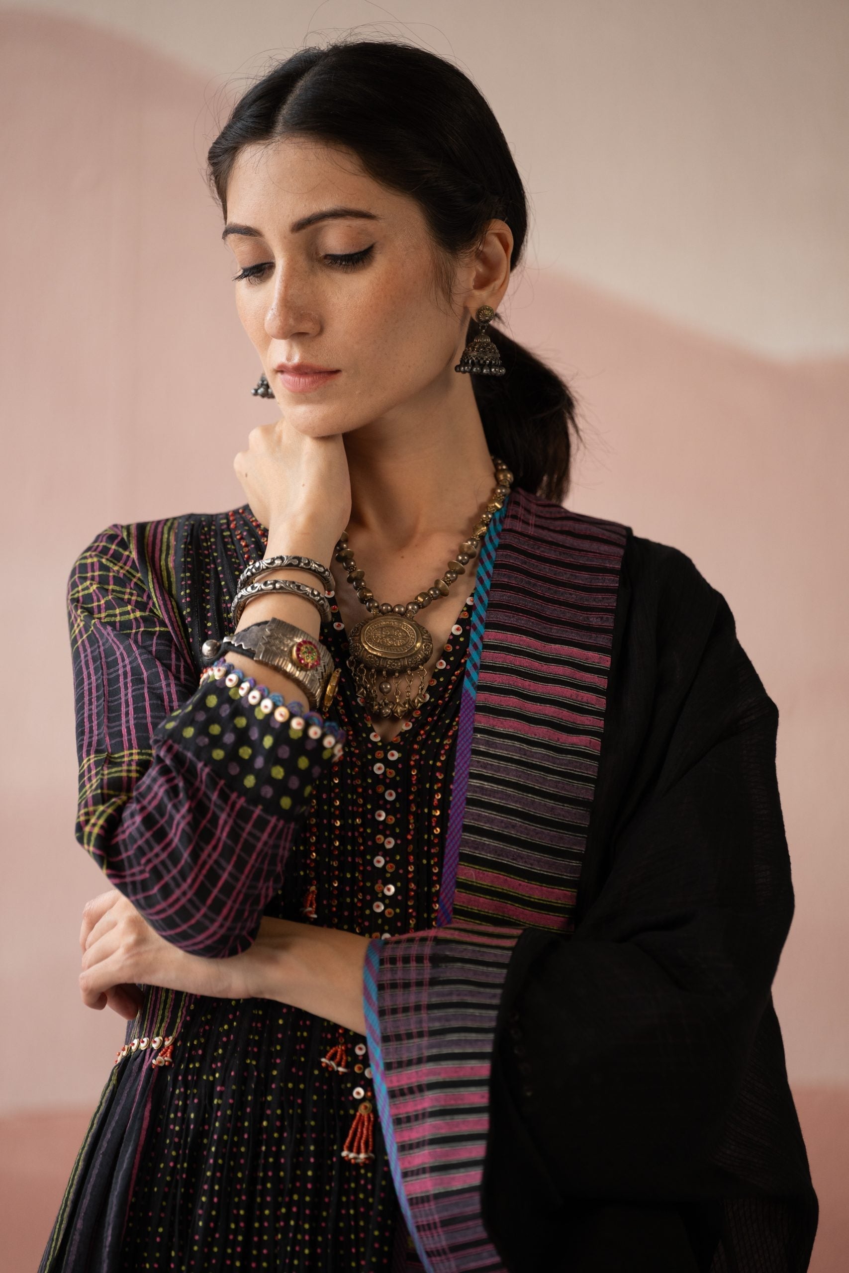 Image of NAILAH KURTA