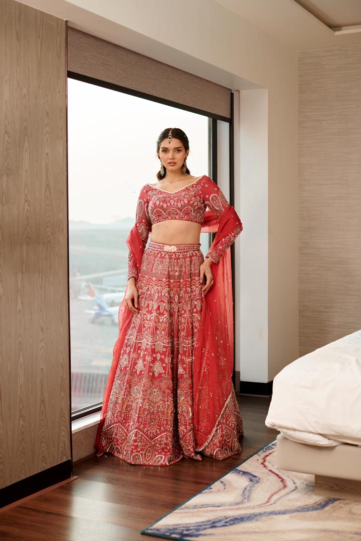 Radiance Elegance Lehenga Set. 3 (Lehenga + Blouse + Dupatta)