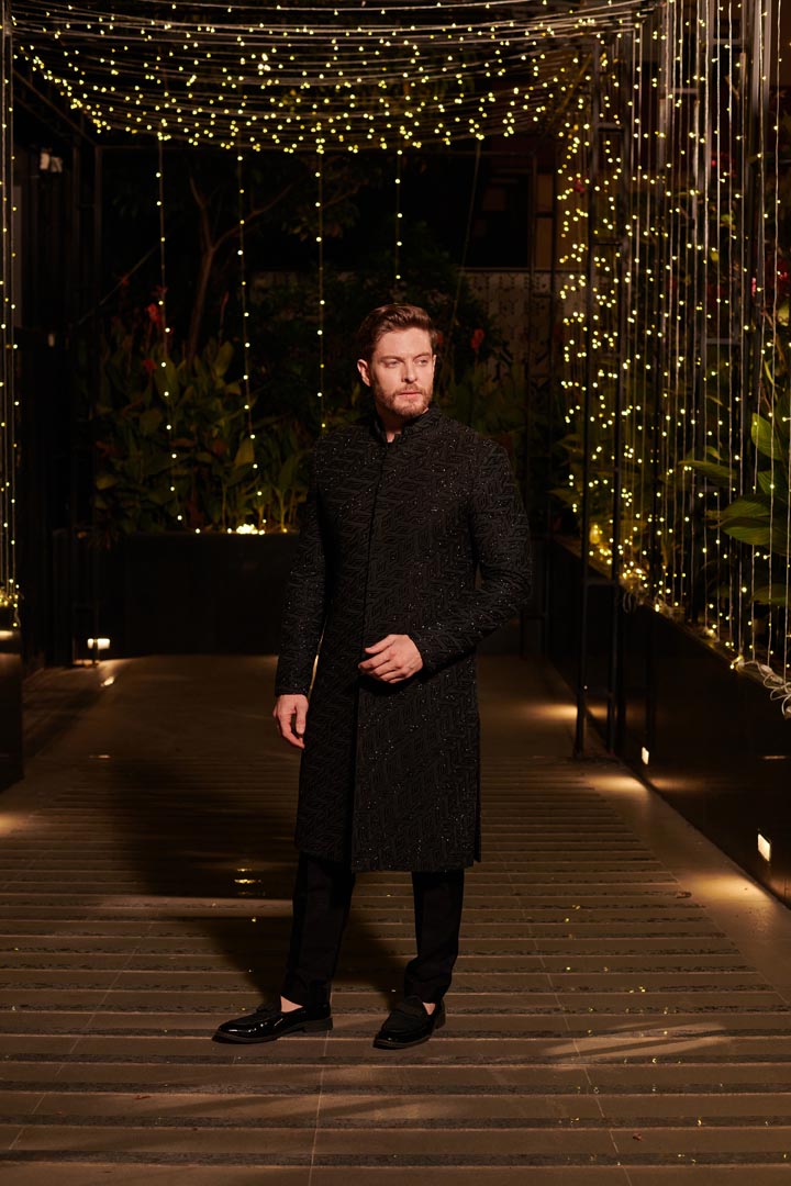 Jason Sherwani Set. 3 (Sherwani + Kurta + Pant)