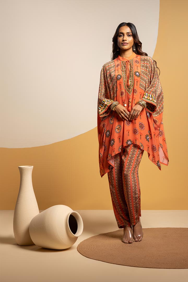Taarani Embellished kimono kurta setSP4899