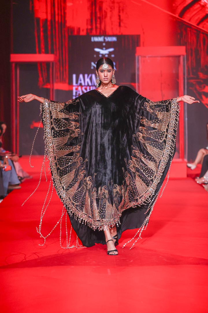 Ratrangini Kaftan Set