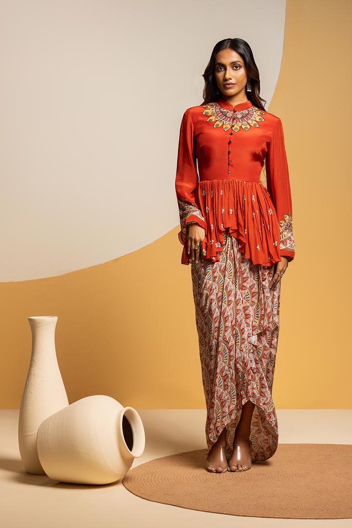 Taarani embellished drape skirt setSP4880