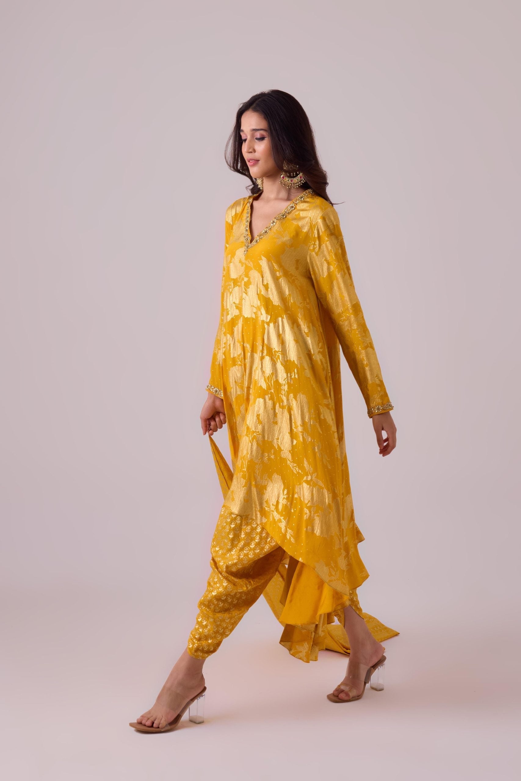 Long asymmetrical foil printed kurta