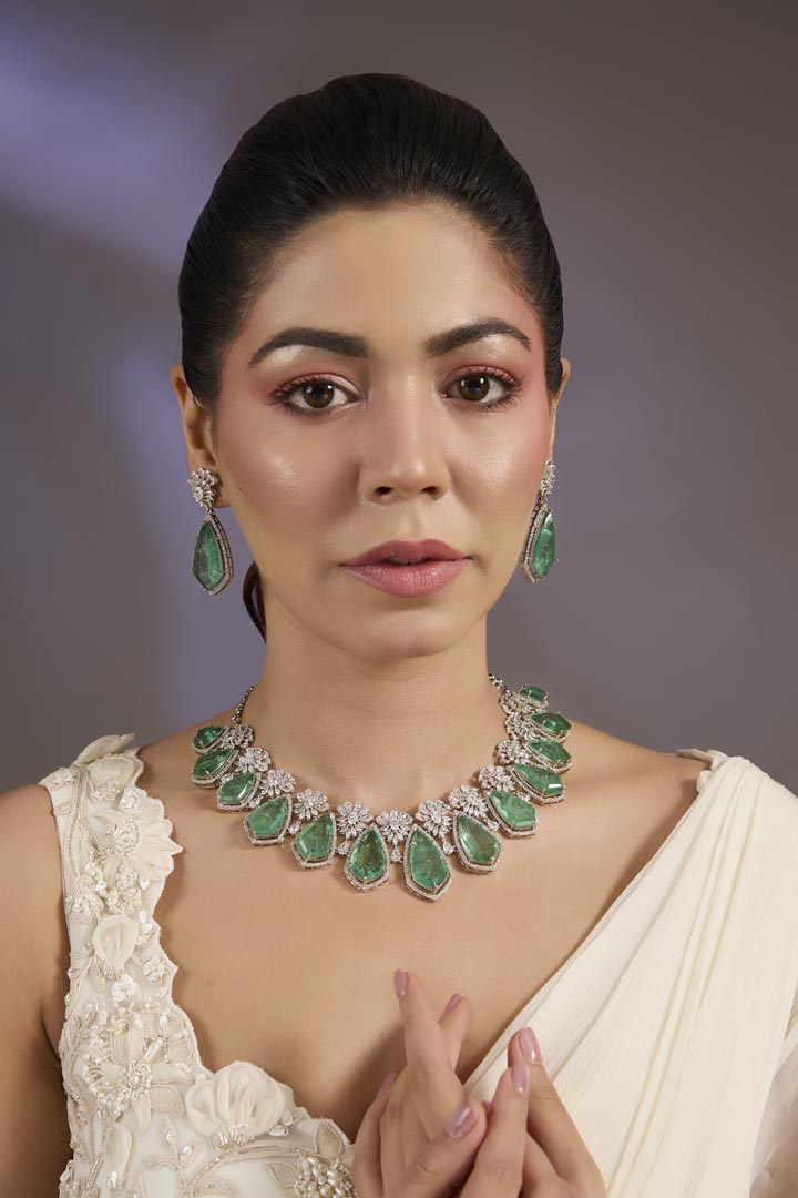 Emerald Elegance Necklace Set