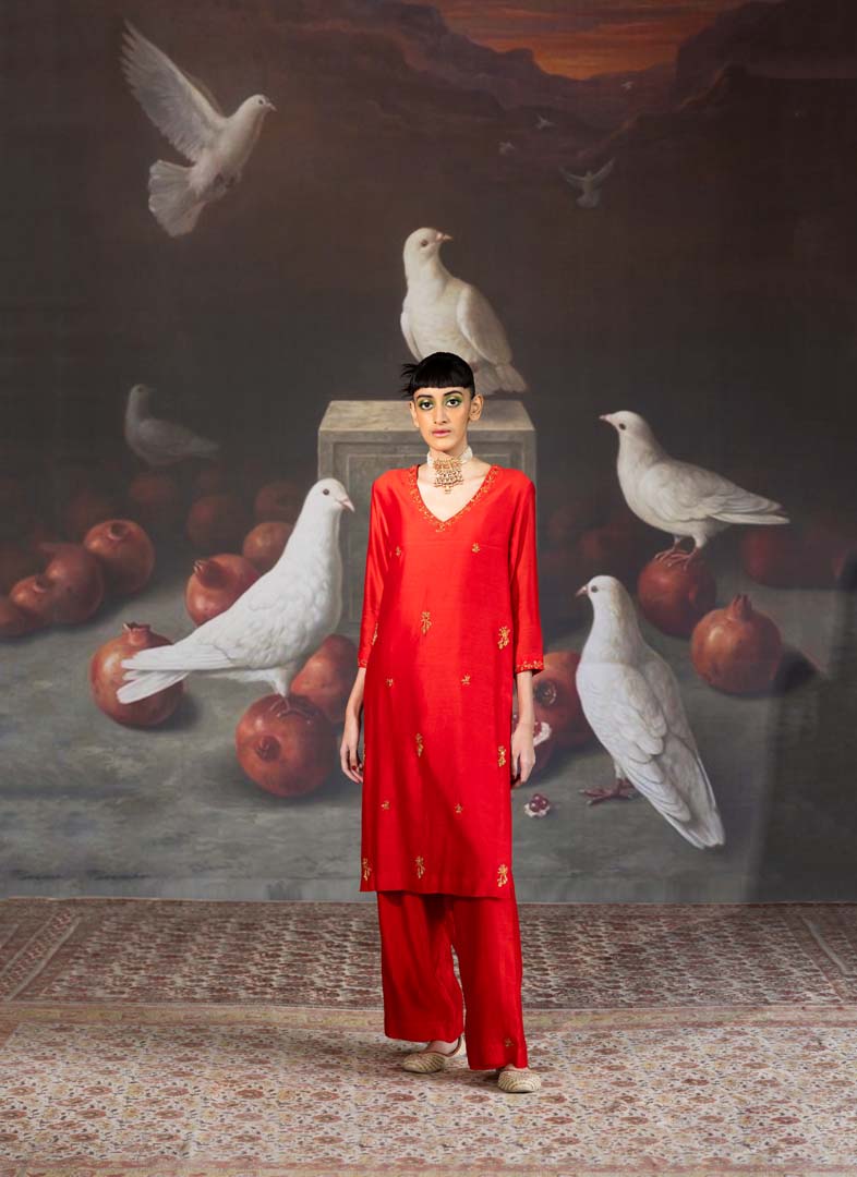 Red Suit With Embroidery - Set of 3