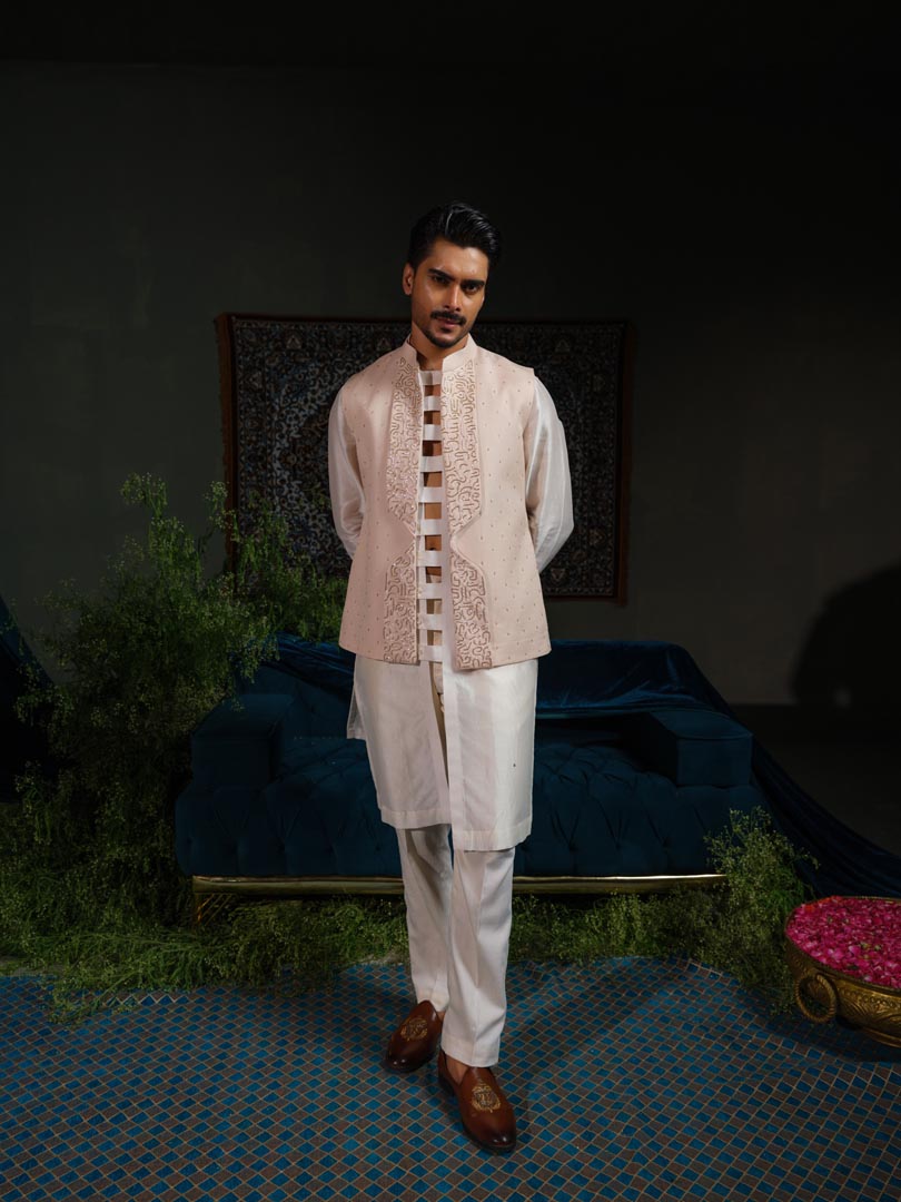 Arch Lapel Rose Bundi Set