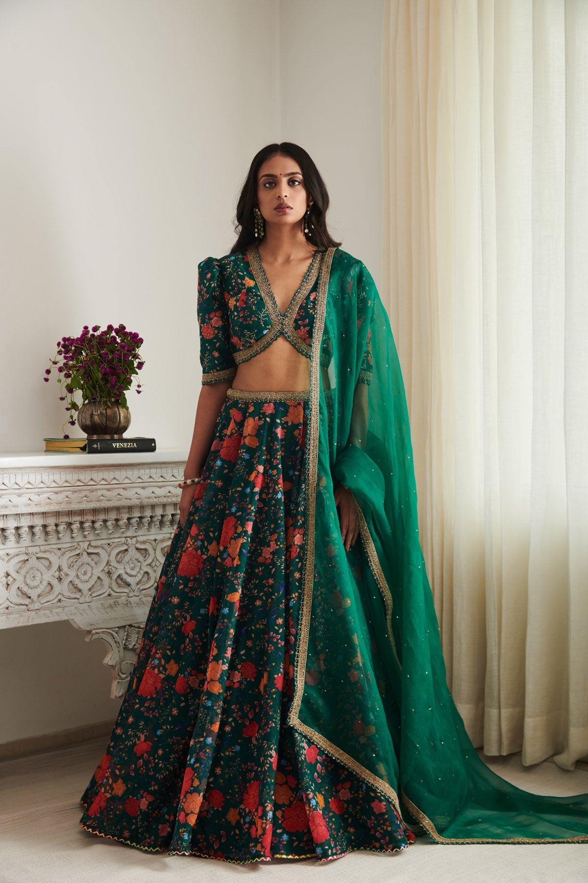 Navyovna Lehenga Set