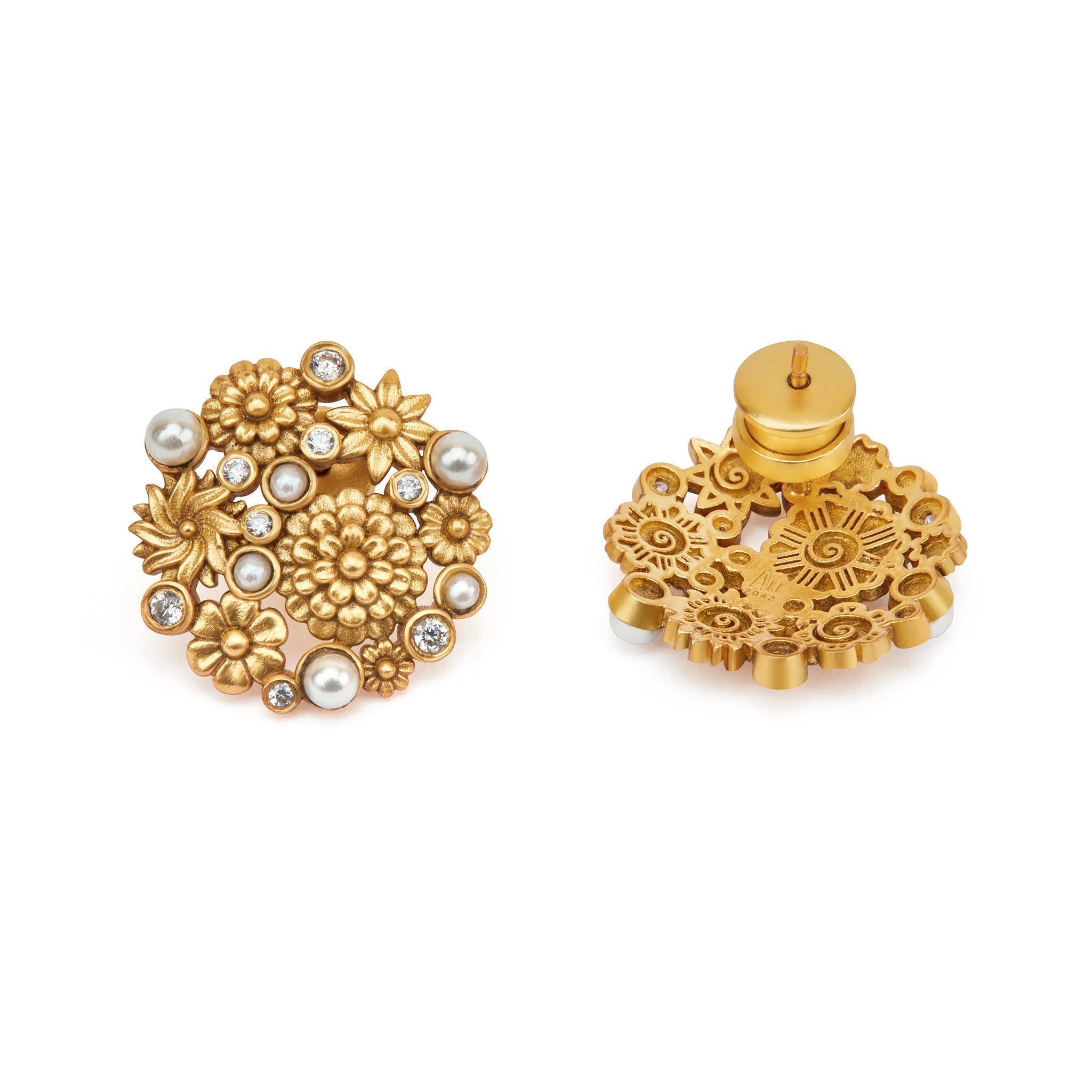 Image of Opaline Perla Studs By Ekaya Banaras