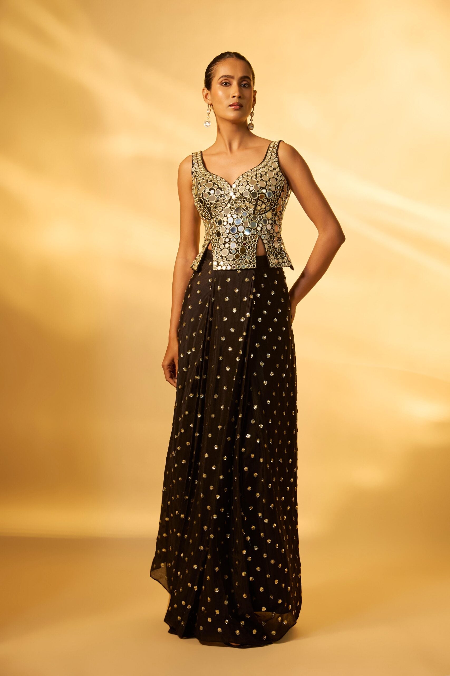 BLACK SEQUINS SKIRT SET