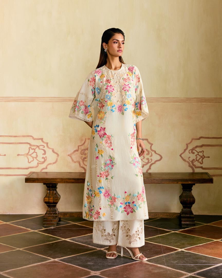 IVORY MOSAIC FLORALS FLARED KURTA