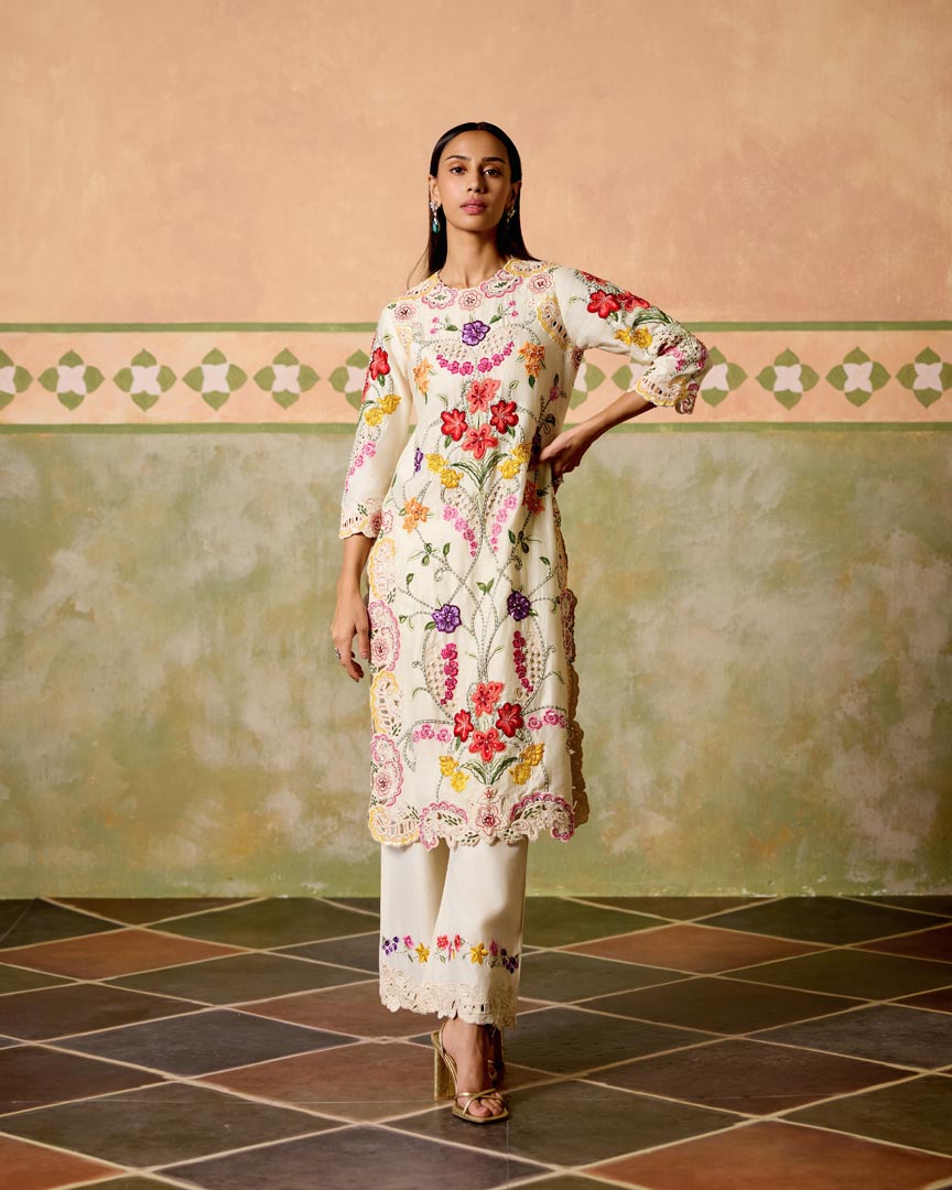 IVORY EMBROIDERED PANTS