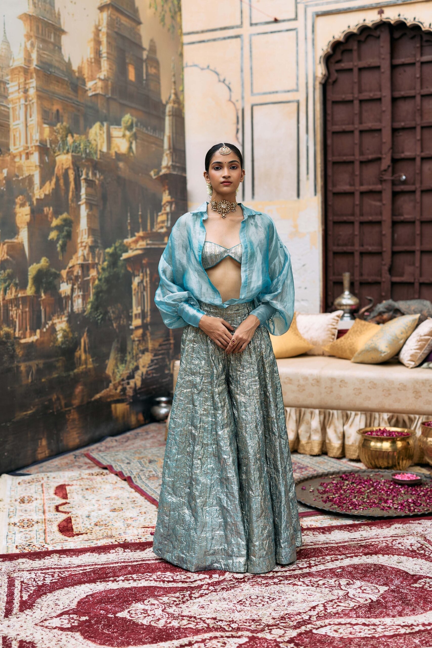 Neelam Sharara Set