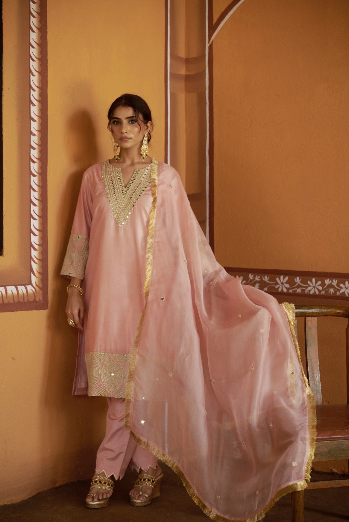 Delicate powder pink jari and mirror work Kurta Set