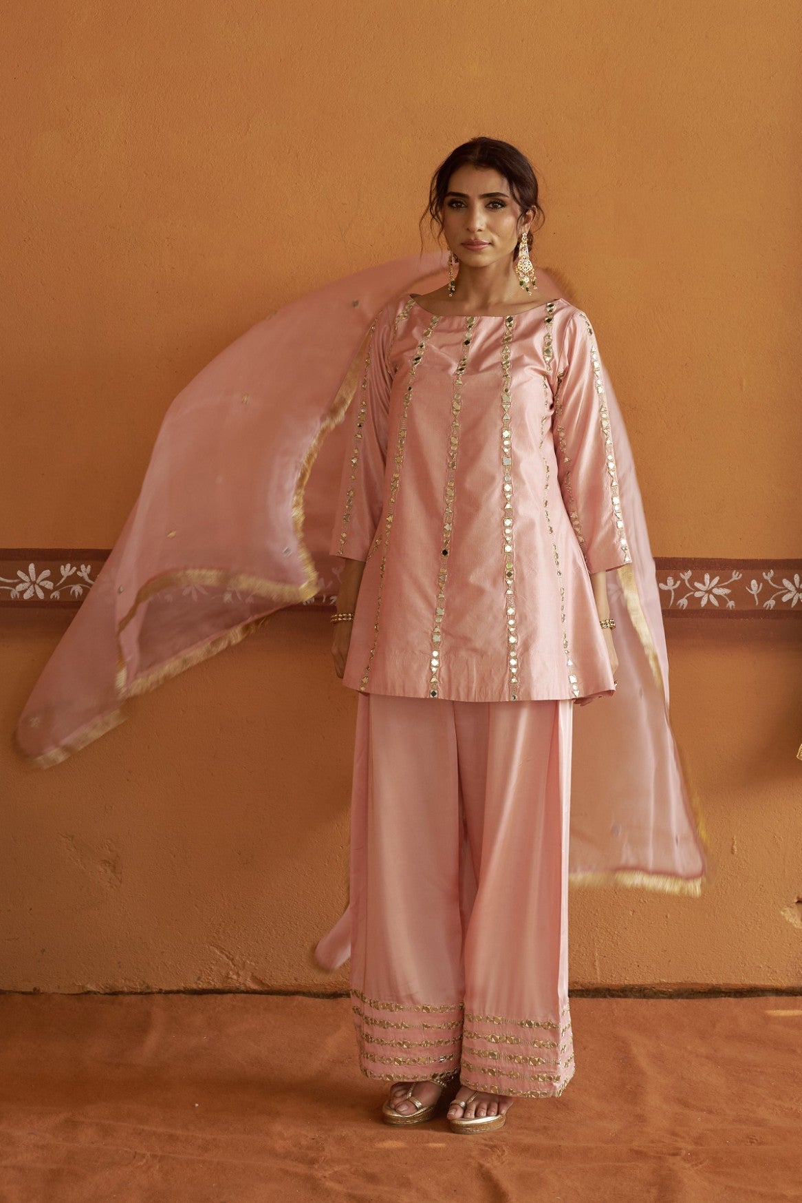 Pink short Logo kurta with broad pants