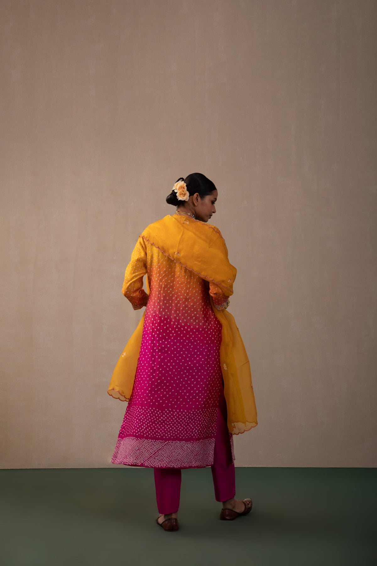 ommbre bandhni suit