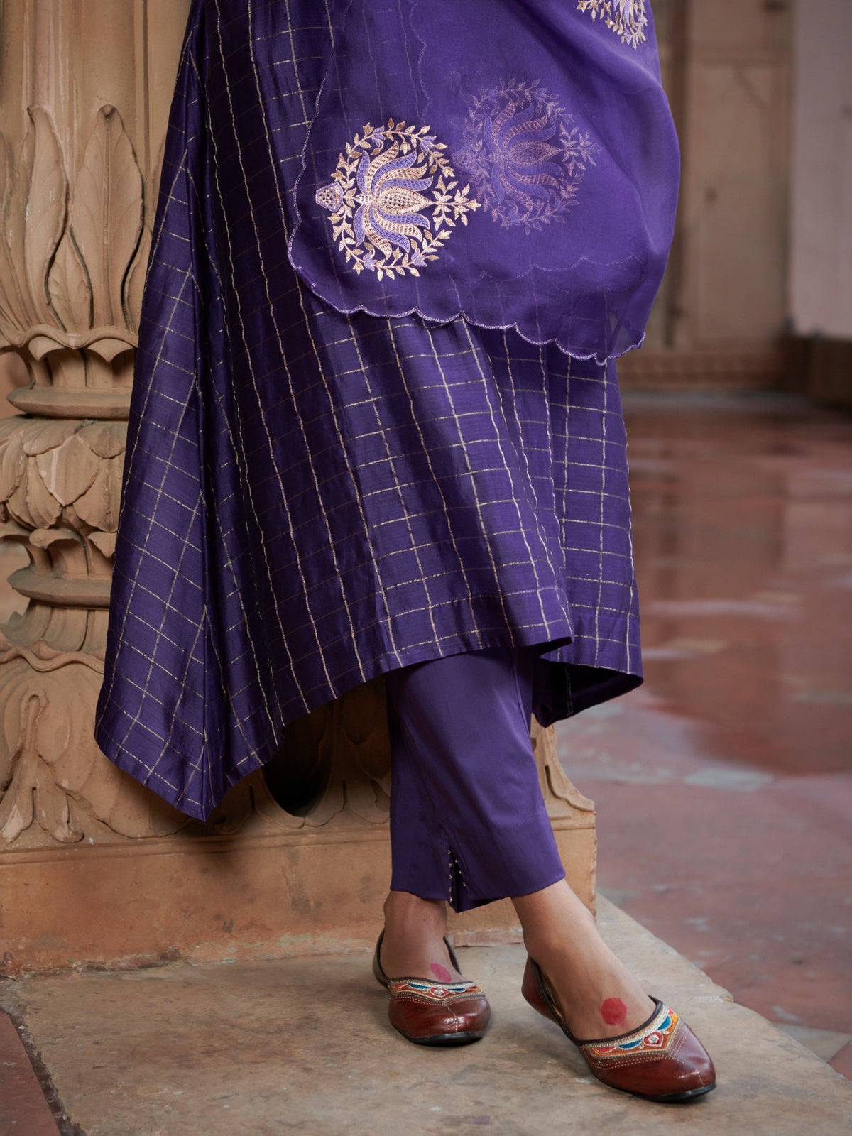 Checks Zari Kurta Set