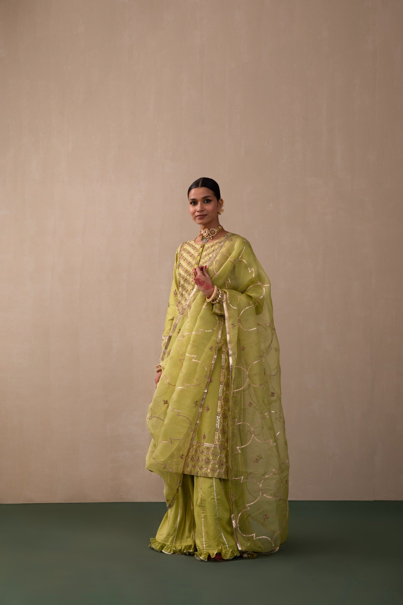 saarang signature sharara set
