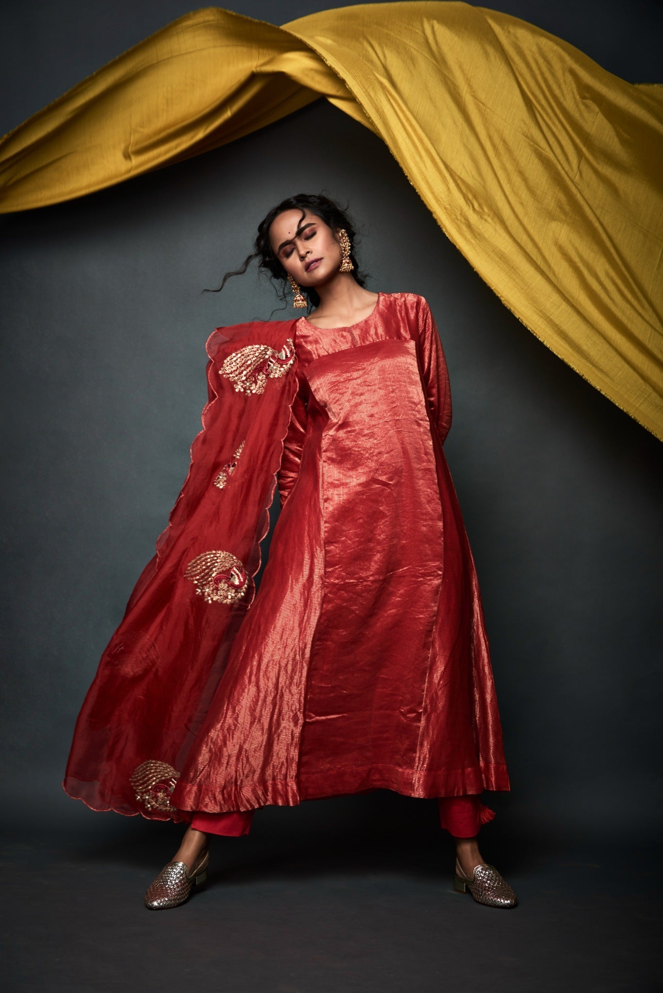 Stripe zari kurta set