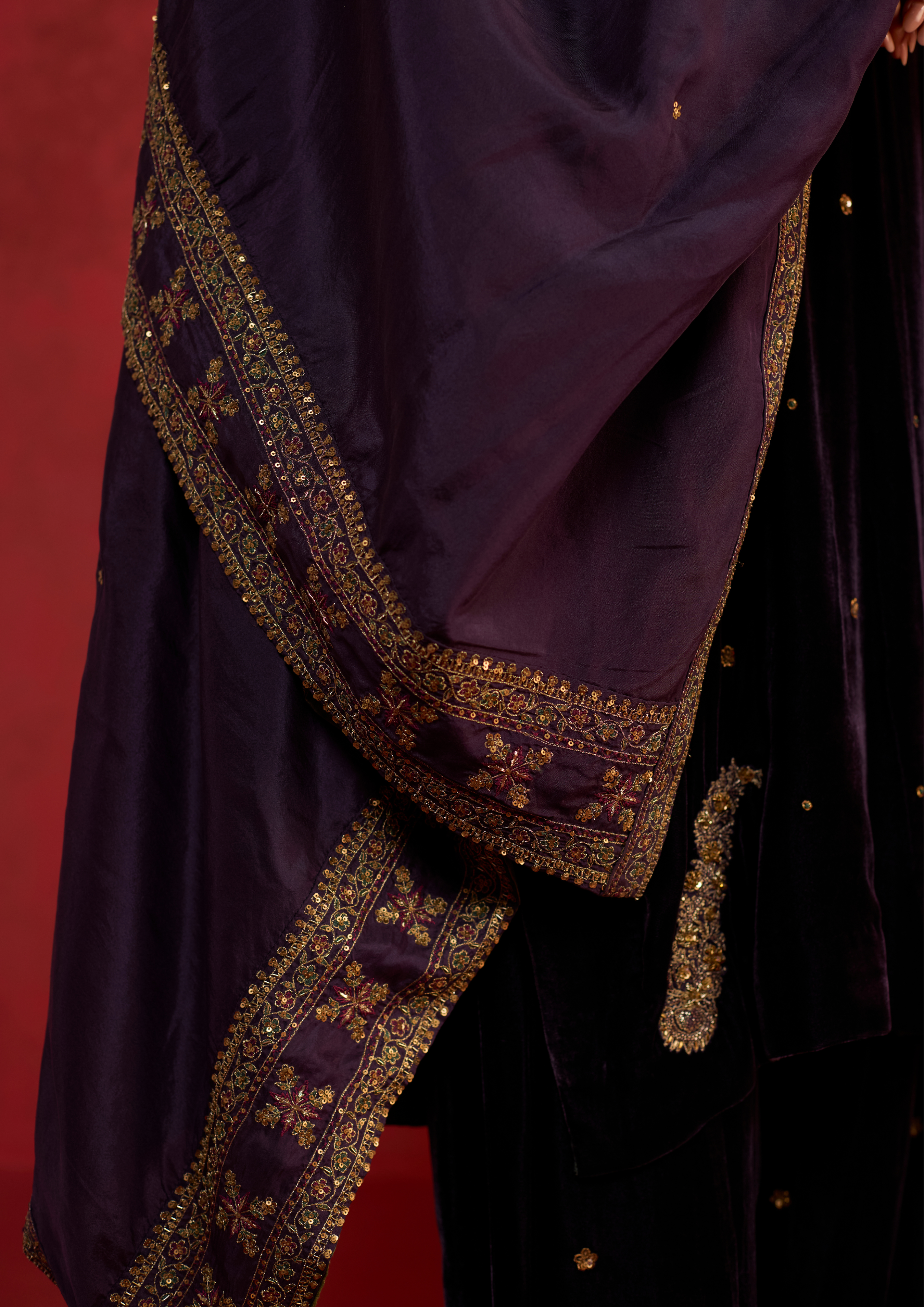 Mahira | Deep Purple Velvet Kurta Set with Ari-Zardozi Work