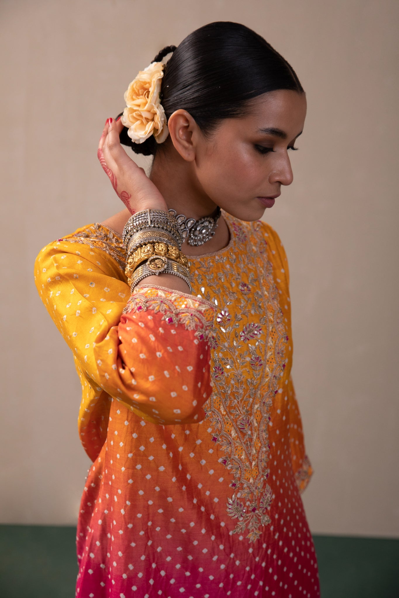 ommbre bandhni suit