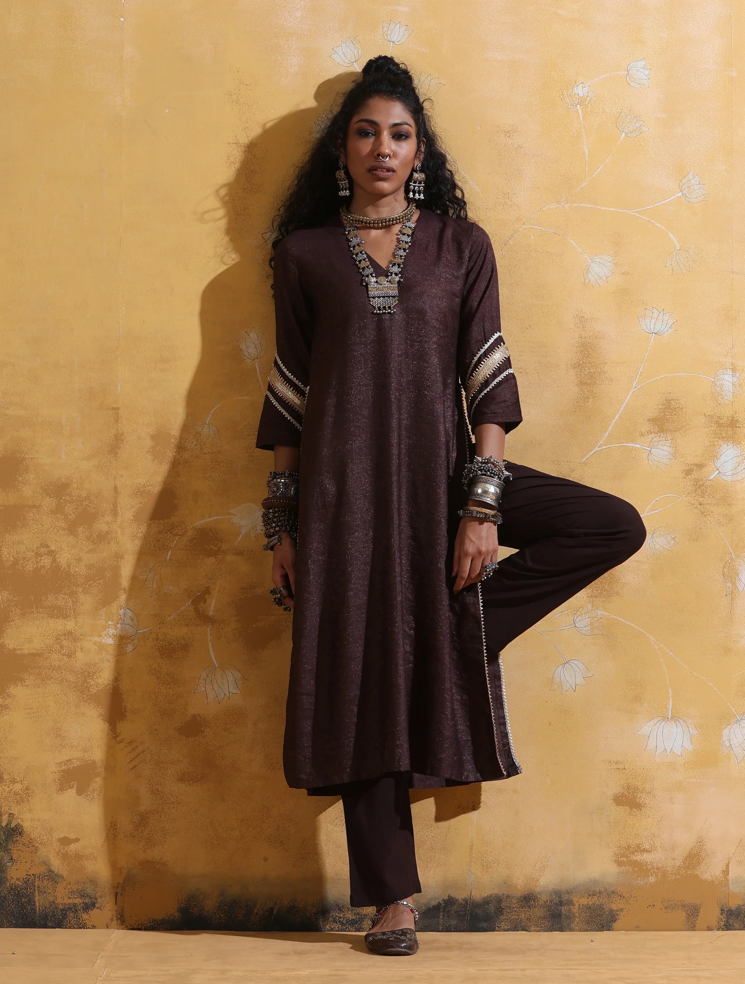 trueBrowns Brown Metallic High-Slit Straight Kurta Set