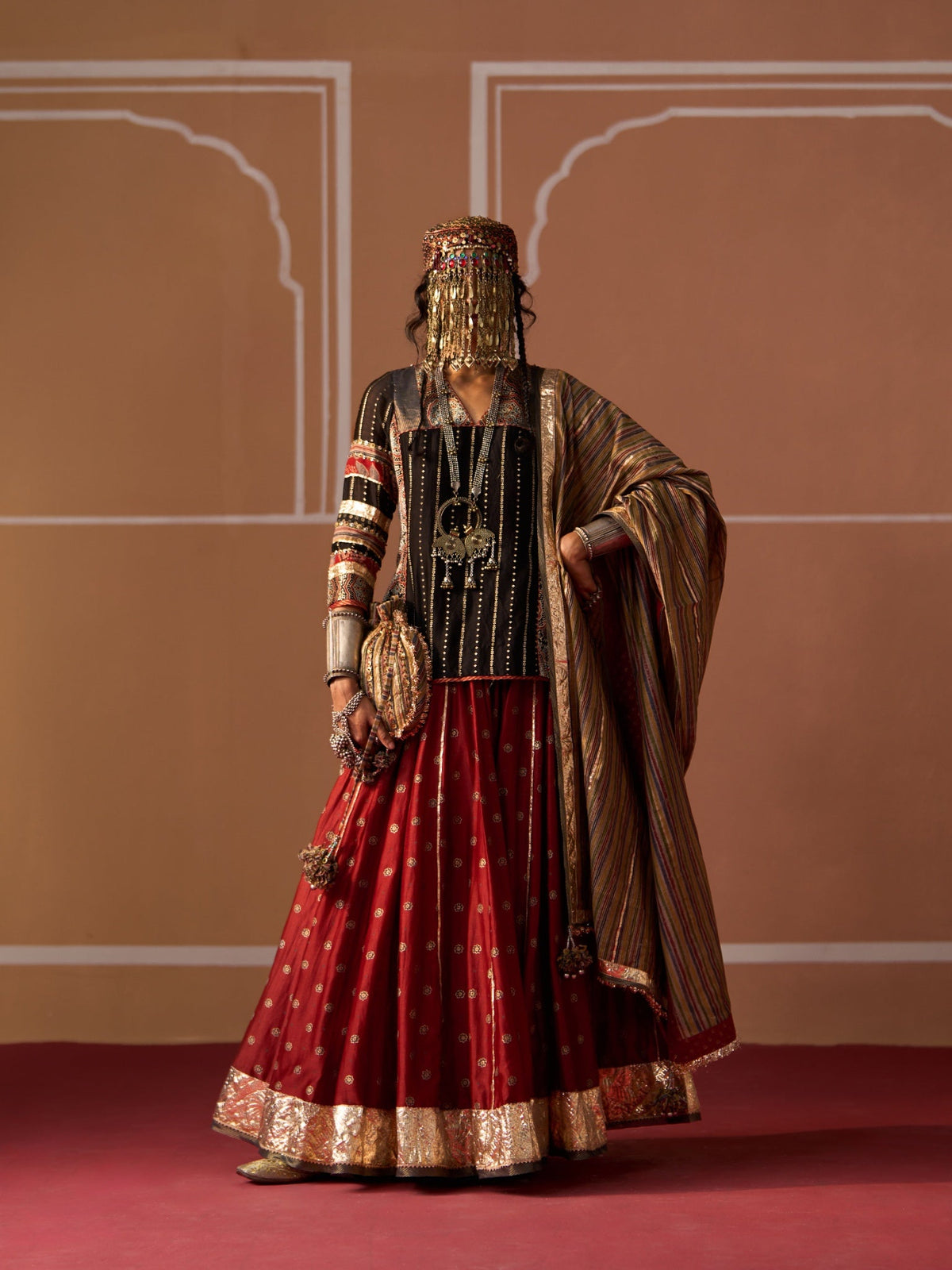 NAZM KURTI
